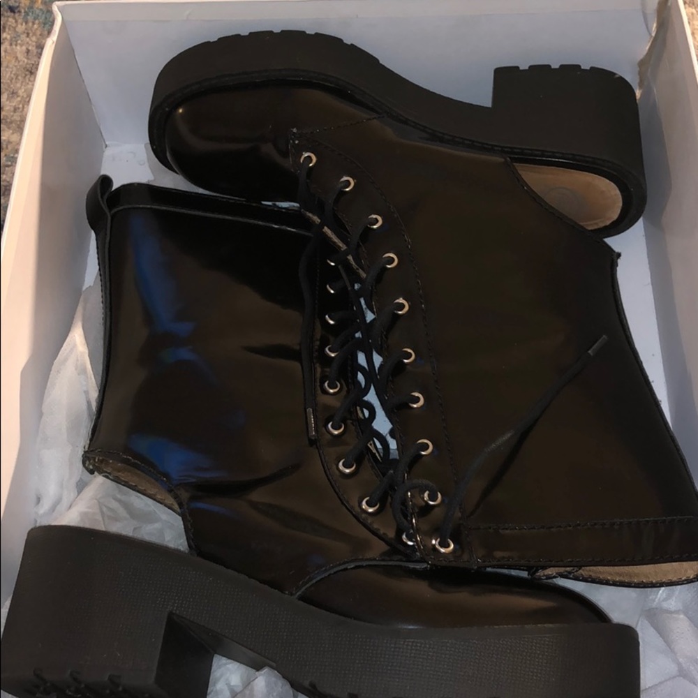 Black Boots